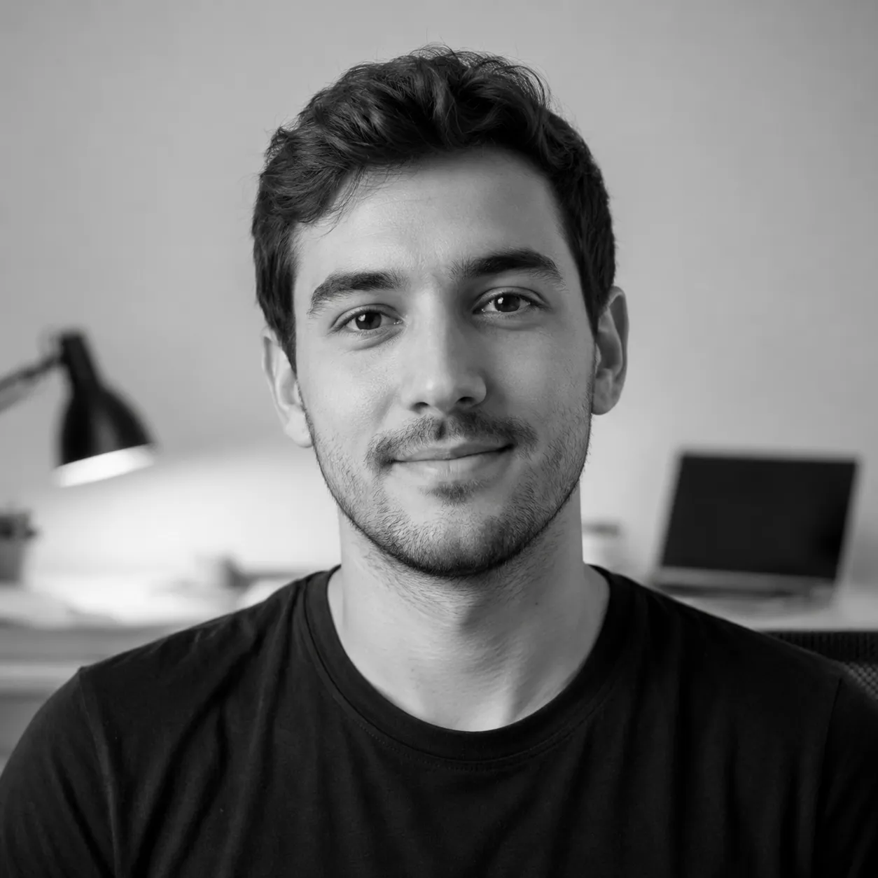 Avatar ilustrativo de Rafael S., estudante autodidata